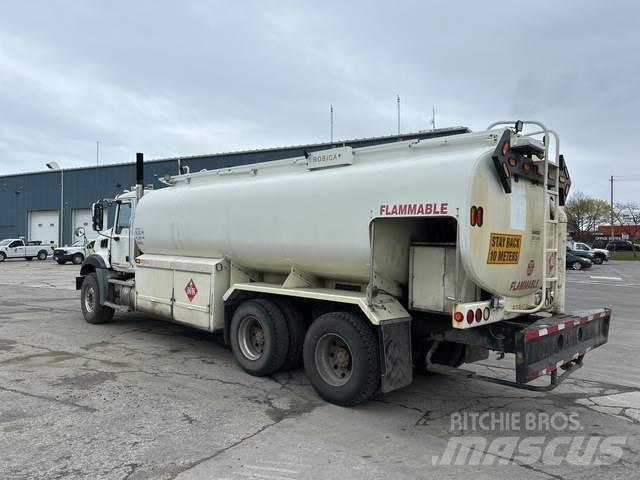 Mack GU813 Tankwagen