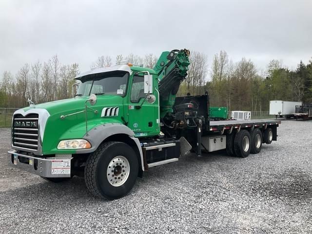 Mack GU813 Andere Fahrzeuge