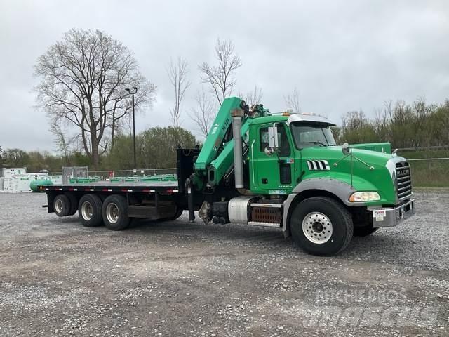 Mack GU813 Andere Fahrzeuge