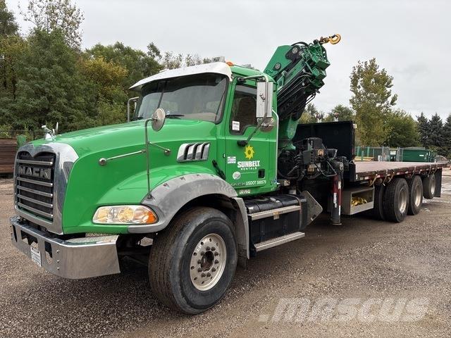 Mack GU813 Andere Fahrzeuge