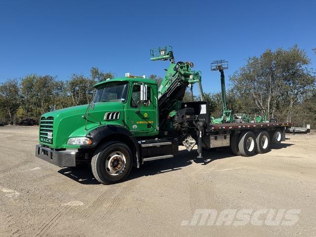 Mack GU813 Andere Fahrzeuge