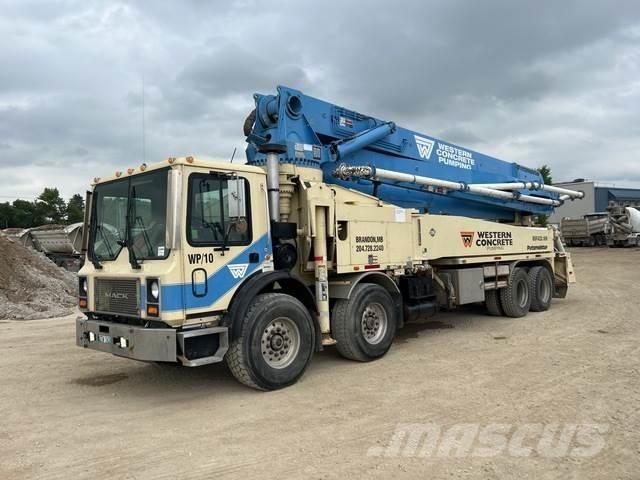 Mack MR Betonpumpen