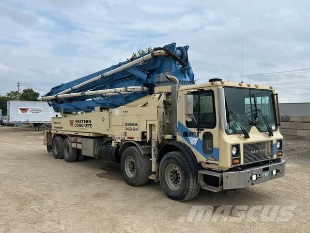 Mack MR Betonpumpen