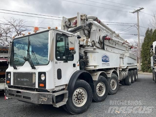 Mack MR688S Betonpumpen