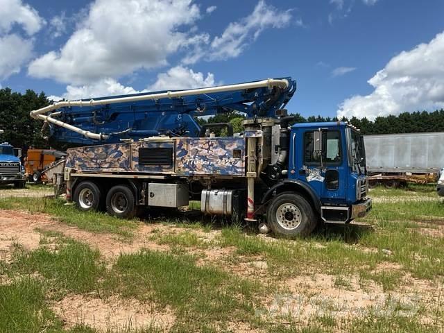Mack MRU613 Betonpumpen