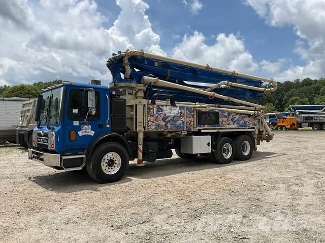 Mack MRU613 Betonpumpen