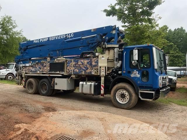 Mack MRU613 Betonpumpen