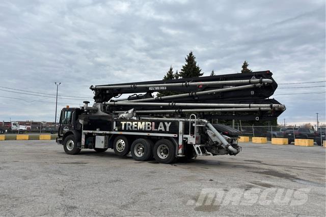 Mack MRU613 Betonpumpen