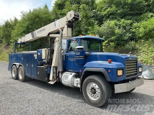 Mack RD688S Andere Fahrzeuge
