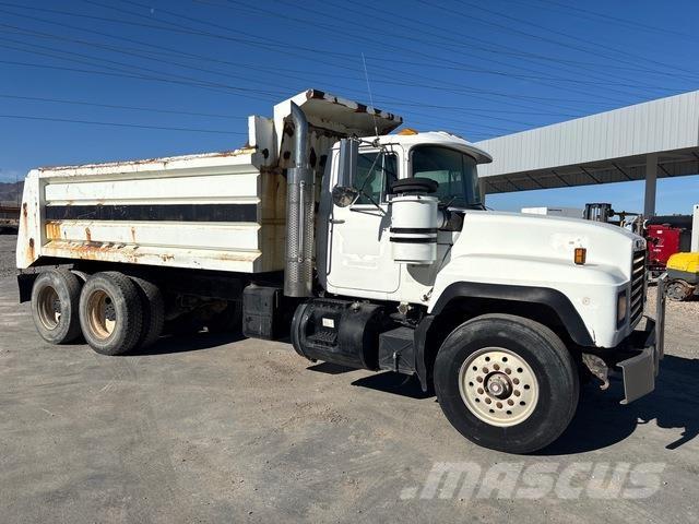Mack RD688S Kipper