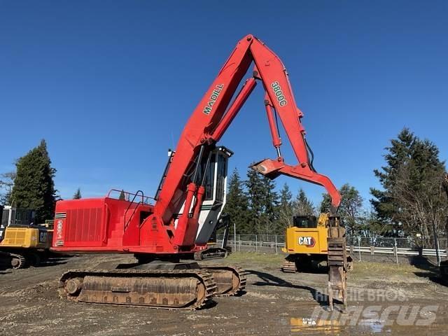 Madill 3800C Gelenkausleger Lader