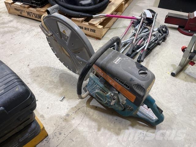 Makita  Kettensägen und Räumsägen