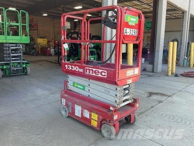 MEC 1330SE Scheren-Arbeitsbühnen