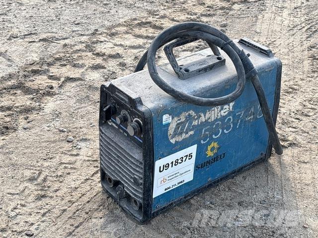 Miller CST-280 Schweissgeräte