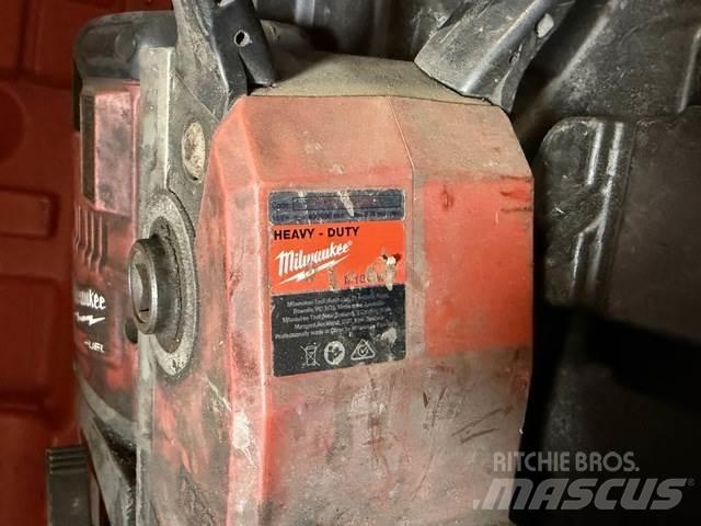 MILWAUKEE  Sonstige Baumaschinen
