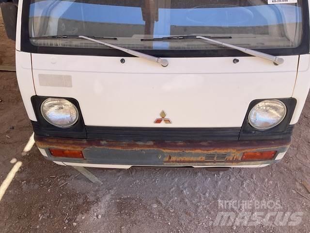 Mitsubishi  Arbeitsfahrzeuge