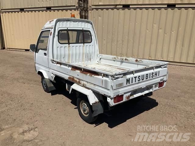 Mitsubishi  Arbeitsfahrzeuge