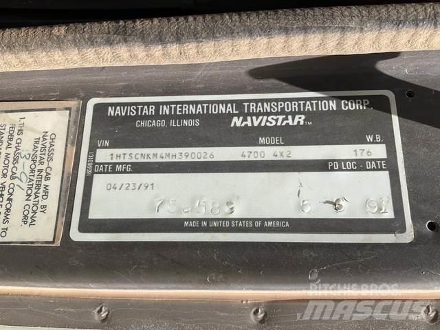 Navistar 4700 Kofferaufbau