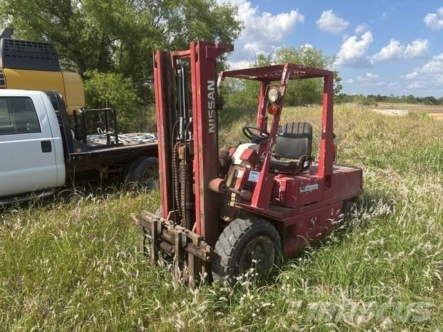 Nissan 258H Sonstige Baumaschinen