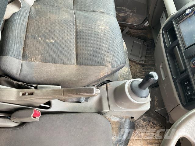 Nissan ATLAS Pritschenwagen/Pritschenwagen mit Seitenklappe