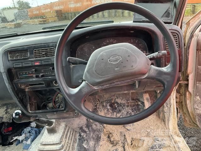 Nissan Navara Pickup/Pritschenwagen
