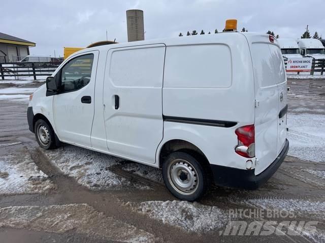 Nissan NV200 Lieferwagen