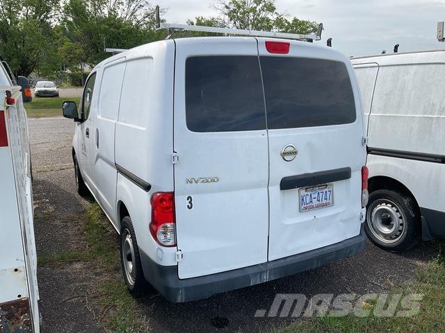 Nissan NV200 Lieferwagen