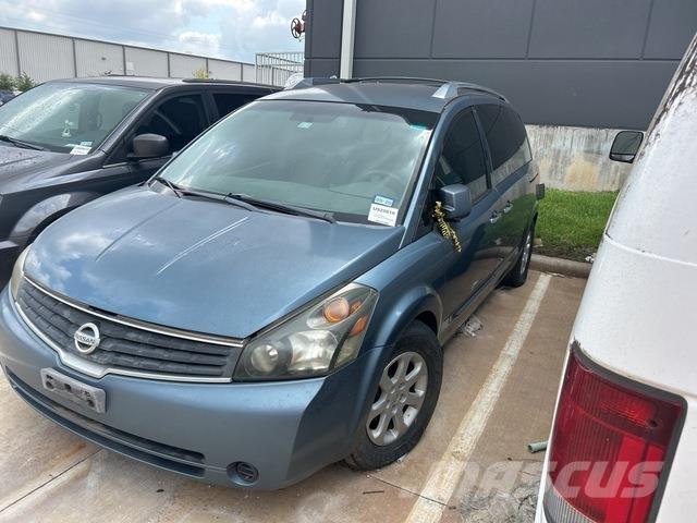 Nissan Quest PKWs
