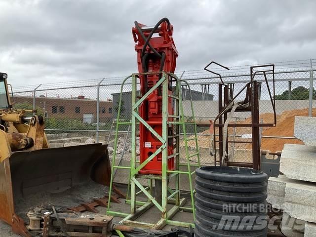 NPK GH-18 Hammer / Brecher