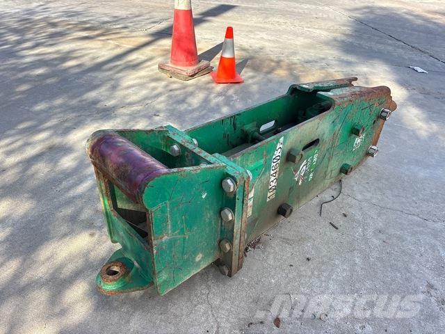 Okada ORV1300 Hammer / Brecher