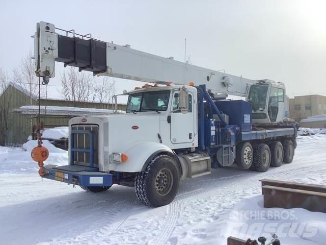 Peterbilt  Raupenkrane