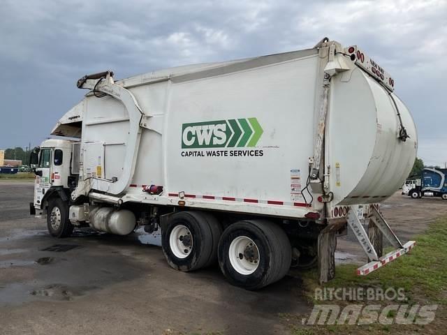 Peterbilt 320 Müllwagen