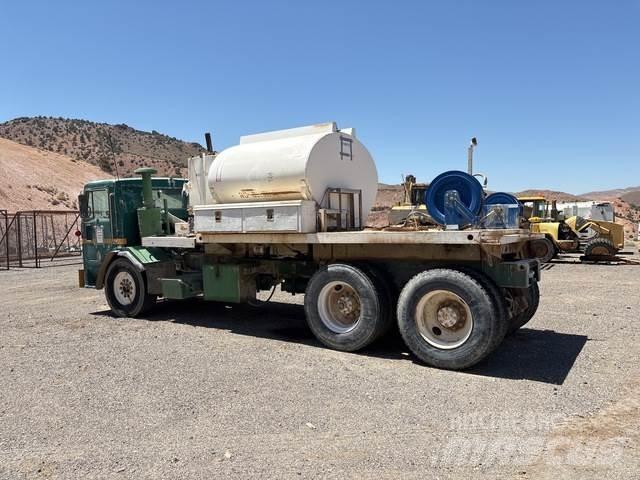 Peterbilt 320 Tankwagen