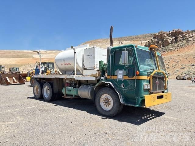 Peterbilt 320 Tankwagen