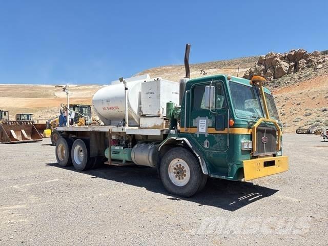 Peterbilt 320 Tankwagen