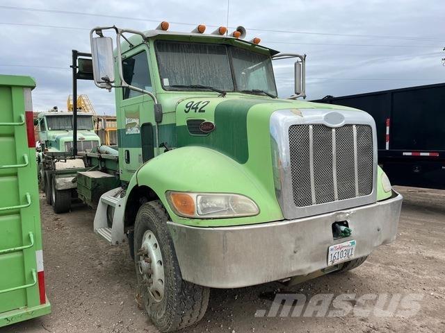 Peterbilt 330 Abrollkipper