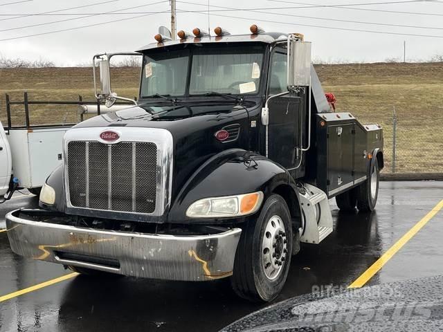 Peterbilt 335 Bergungsfahrzeuge