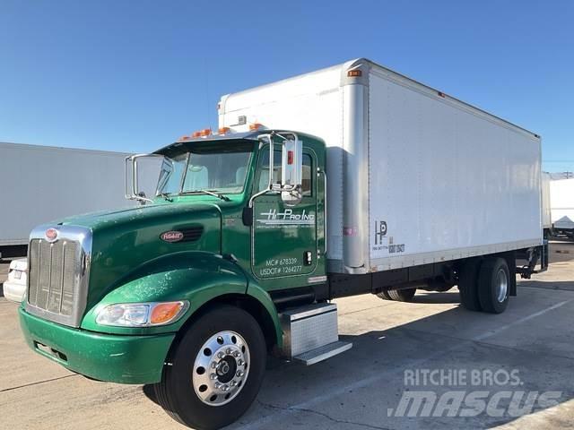 Peterbilt 335 Kofferaufbau