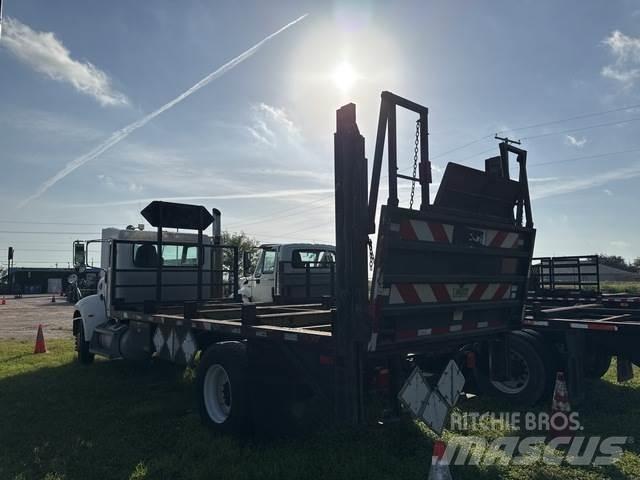 Peterbilt 335 Pritschenwagen/Pritschenwagen mit Seitenklappe