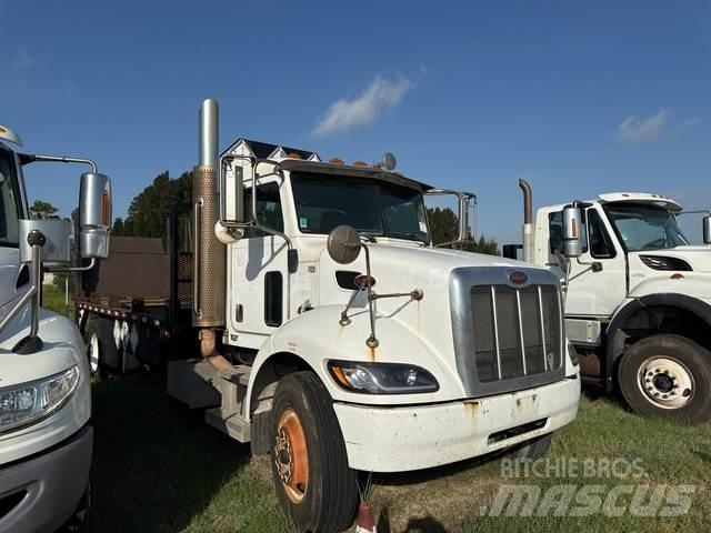 Peterbilt 335 Pritschenwagen/Pritschenwagen mit Seitenklappe