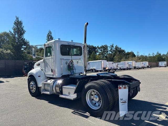 Peterbilt 337 Sattelzugmaschinen