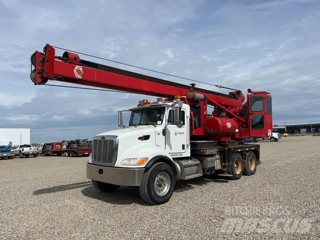 Peterbilt 340 Fahrzeug mit mobiler Bohranlage