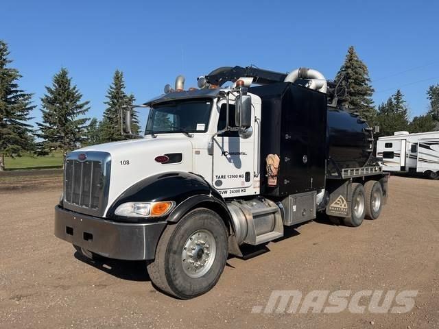 Peterbilt 348 Raupenbagger