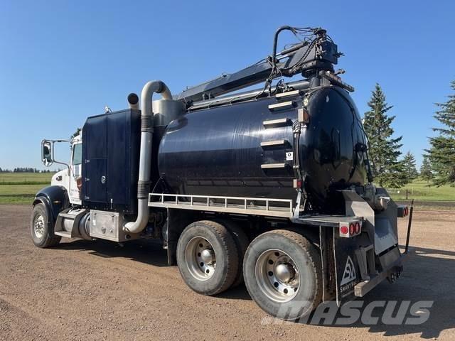 Peterbilt 348 Raupenbagger