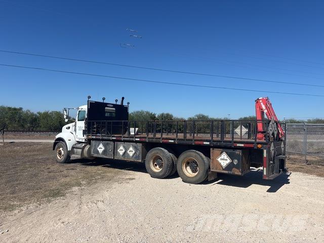 Peterbilt 348 Kranwagen