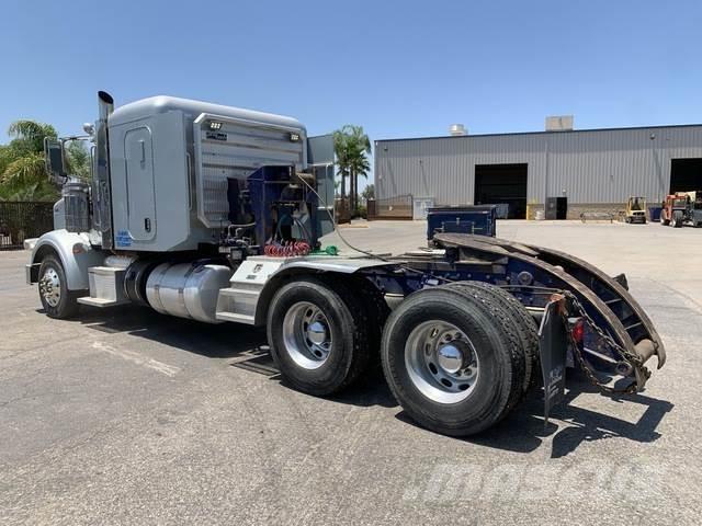 Peterbilt 367 Bergungsfahrzeuge