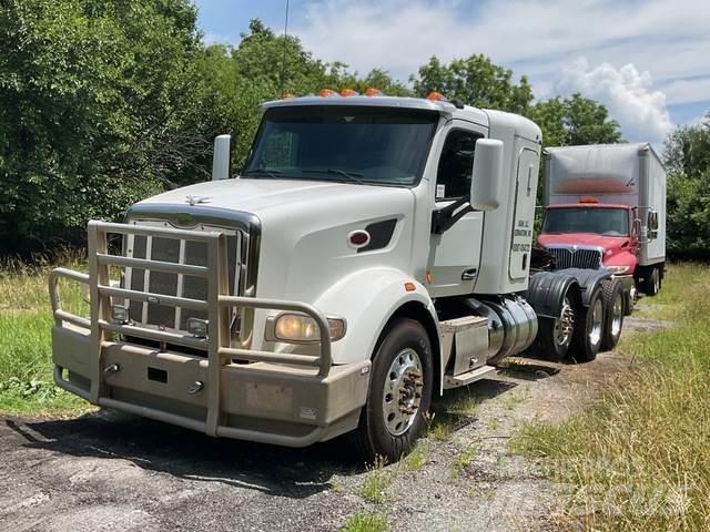 Peterbilt 377 Sattelzugmaschinen