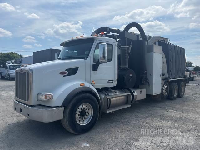 Peterbilt 377 Raupenbagger