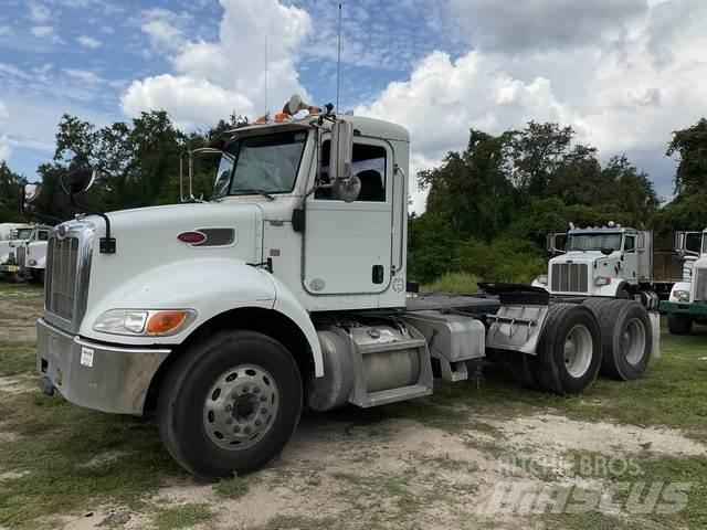 Peterbilt 382 Sattelzugmaschinen