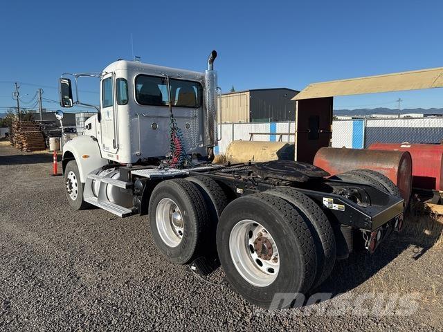 Peterbilt 382 Sattelzugmaschinen
